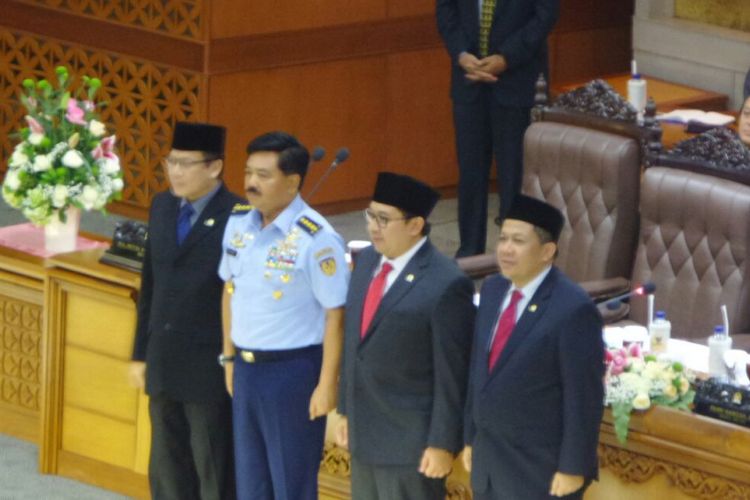 Dewan Perwakilan Rakyat mengesahkan pencalonan Marsekal Hadi Tjahjanto sebagai Panglima TNI dalam sidang paripurna, Kamis (7/12/2017) siang.