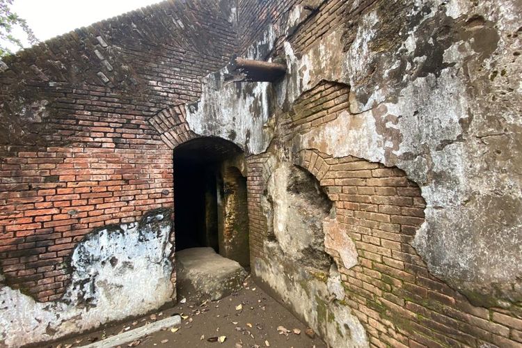 Struktur bangunan Benteng Pendem Cilacap yang masih sangat kokoh. 