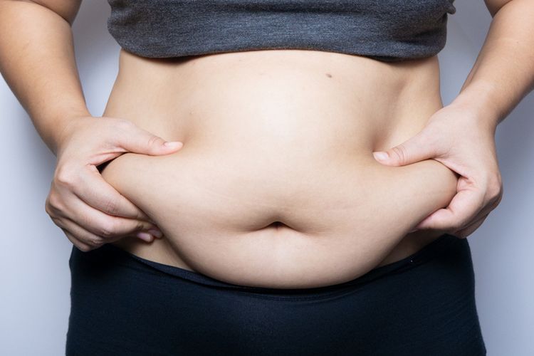 Ilustrasi apa penyebab lemak menumpuk di perut?