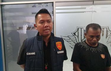 Kasubdit Paminal Bid Propam Polda Sumut, Kompol Chandra saat diwawancarai di Kantor  Satlantas Polrestabes Medan pada Kamis (30/10/2025). 