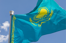 Di Surabaya, Ratusan Siswa Sekolah Rakyat Doakan Korban Bencana Sumatera