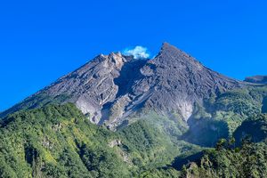 Pemerintah Perketat Pengawasan Wisata di Kawasan Gunung Api