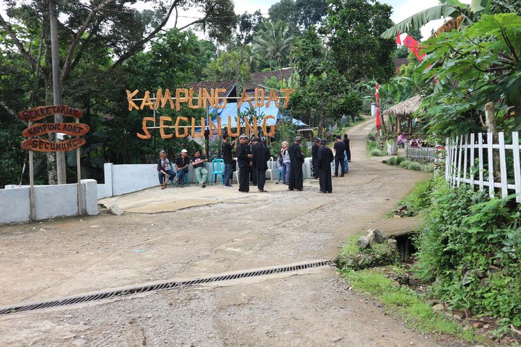 Suasana di Kampung Adat Segunung, Desa Carang Wulung, Kecamatan Wonosalam, Kabupaten Jombang, Jawa Timur, Sabtu (7/3/2020).