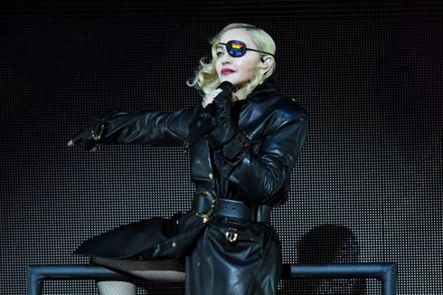 Madonna Klarifikasi Tentang Diagnosis Virus Corona