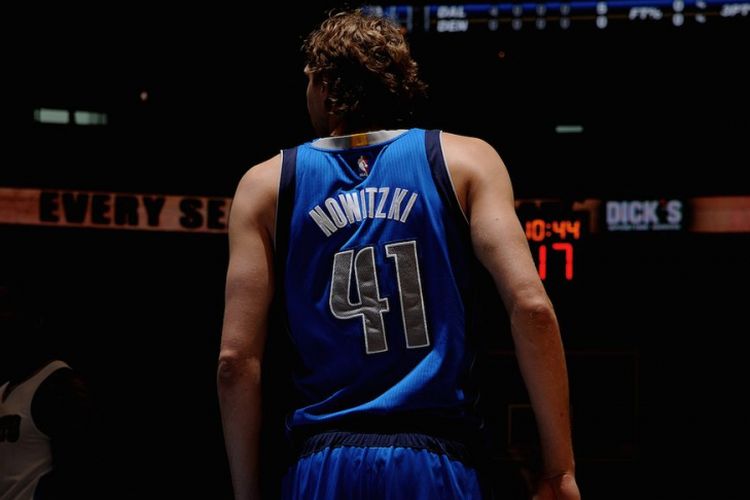 Pemain Dallas Mavericks, Dirk Nowitzki.