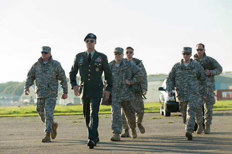 Anthony Michael Hall, Brad Pitt, Anthony Hayes, Topher Grace, John Magaro, Daniel Betts 