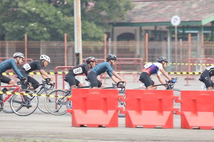 Pengurus Provinsi Ikatan Sport Sepeda Indonesia  (Pengprov ISSI) DKI Jakarta  menggelar Jakarta Cycling Challenge (JCC) 2022 pada 26-28 Maret 2022 di kawasan Jakarta International Expo (JIExpo) Kemayoran, Jakarta.