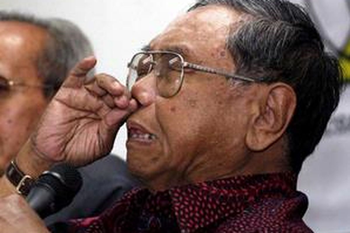 Mantan Presiden RI, Abdurahman Wahid atau akrab disapa Gus Dur saat berada di Batam, 12 Februari 2008 lalu.