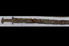 Bocah 8 Tahun Temukan Pedang Berusia 1.500 Tahun di Danau