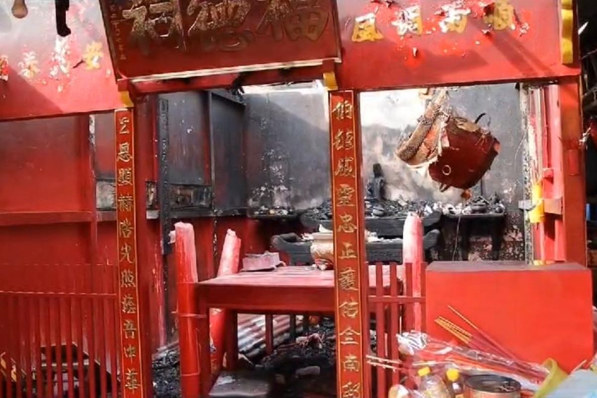 Kelenteng di Pontianak Terbakar Usai Ibadah Imlek, Diduga akibat Korsleting  Listrik