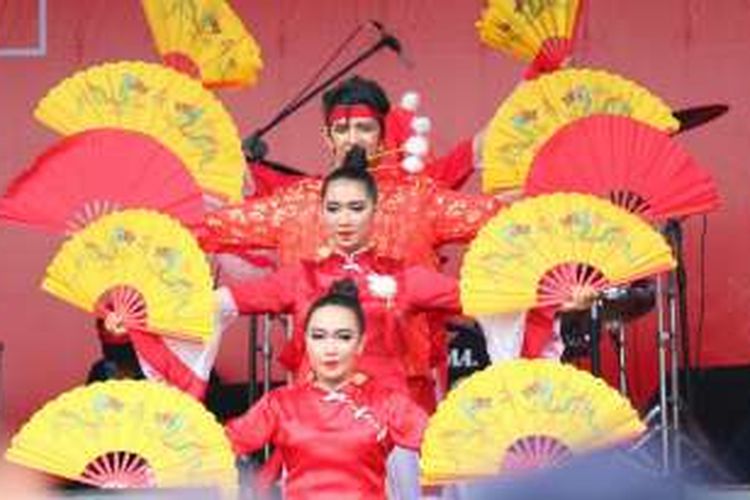 Rangkaian kegiatan Festival Wonderful Indonesia (FWI) di Aruk, Kecamatan Sajingan Besar, Kabupaten Sambas, Kalimantan Barat, 5-6 November 2016.