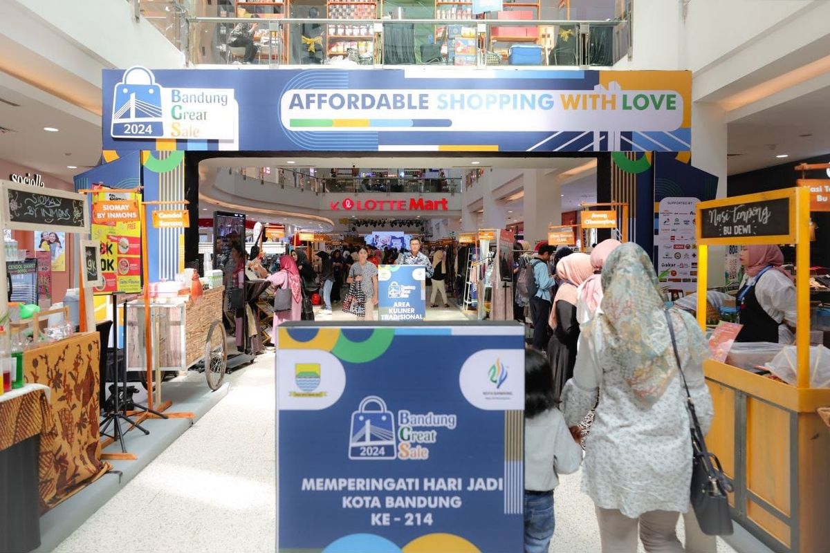 Kota Bandung menggelar Bulan Belanja di Bandung (BBB) rangkaian perayaan belanja terbesar pada Agustus hingga Oktober 2025.