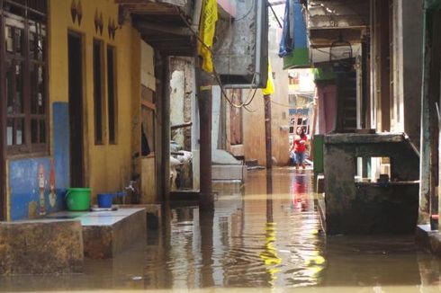 Tiga RW di Kampung Pulo Terendam Banjir Satu Meter