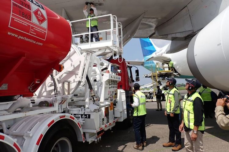 PT Pertamina Patra Niaga Regional JBT, persiapkan pasokan Avtur untuk penerbangan haji di Bandara Adi Sumarmo, Jawa Tengah.