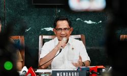 Bupati Aceh Diberhentikan Sementara, Mendagri Tito Paparkan Aturan yang Dilanggarnya