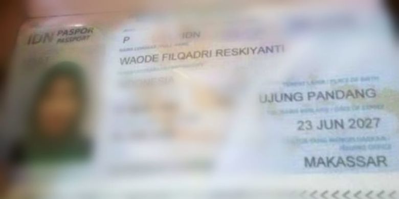 Paspor Waode Filqadri Reskiyanti (30) warga Jalan Kemauan, Kelurahan Maccini Parang, Kota Makassar, Sulawesi Selatan (Sulsel) yang dikabarkan disekap oleh agensinya di Riyadh, Arab Saudi.