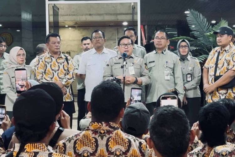 Lindungi Peternak Ayam, Mentan Amran Siapkan 3 Strategi Jaga Harga Telur
