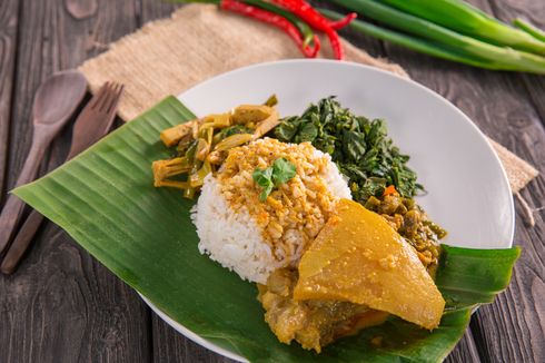 Berapa Jumlah Kalori Satu Porsi Nasi Padang?