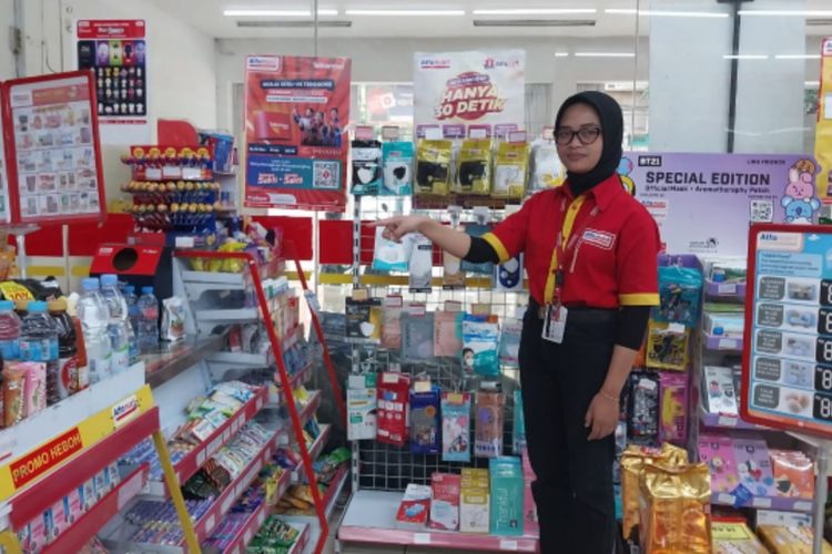 Penjaga kasir toko yang ditipu oleh WNA tetapi gagal digendam