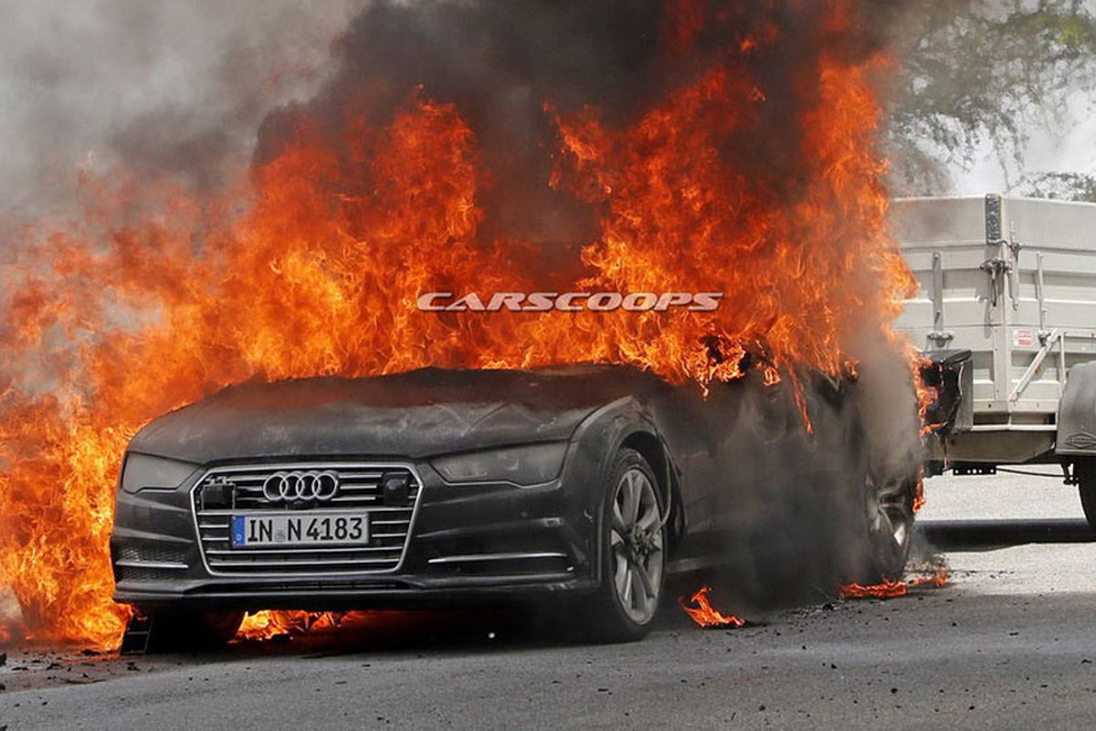 Prototipe Audi A7 terbakar di Austria saat sedang dites.