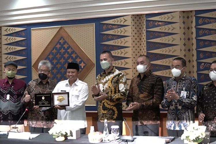 Bank BJB menyambut rombongan BPD Kalteng dan Sumut untuk melakukan studi banding.