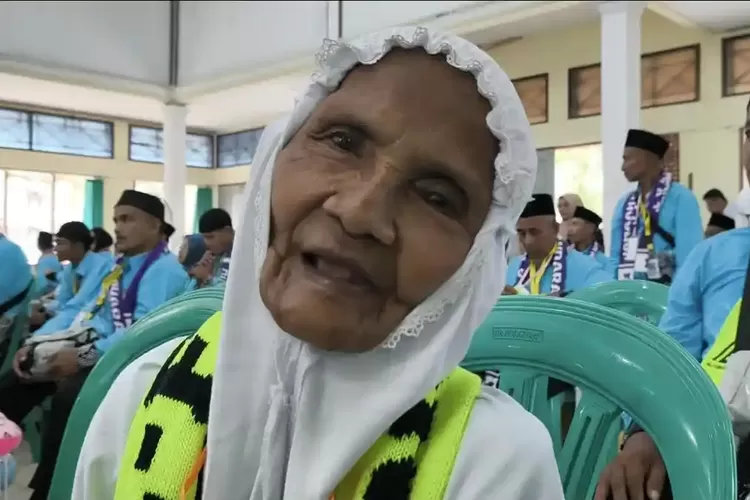 Haru Nenek Onah Berangkat Haji di Usia 88 Tahun, Menabung dari Hasil Kebun Selama Bertahun-tahun