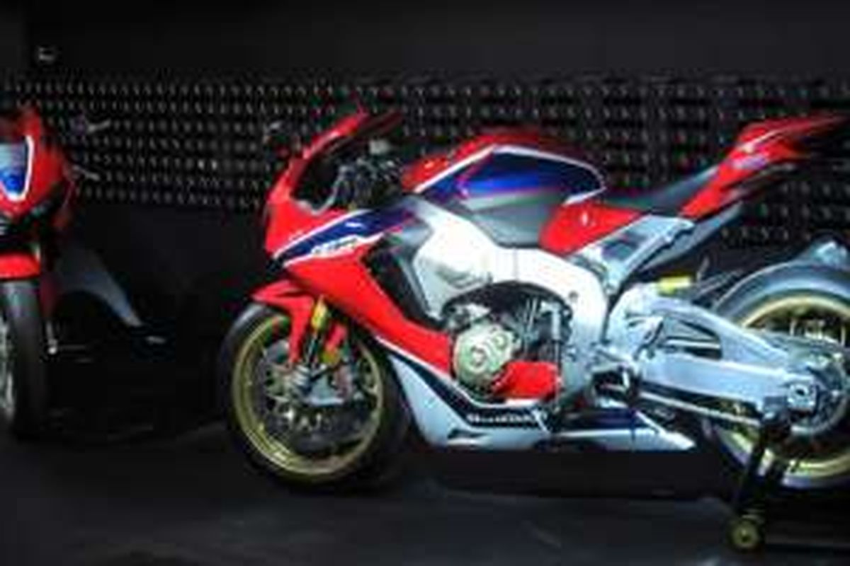 Honda CBR1000RR Fireblade SP meluncur di Intermot 2016