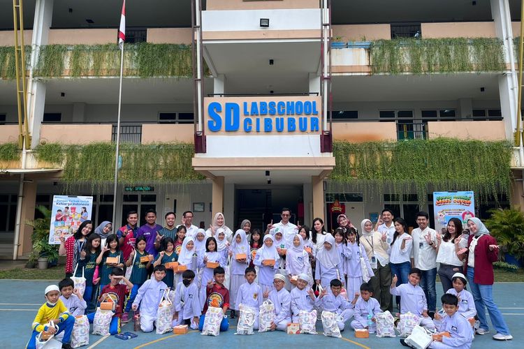 Perusahaan Umum (Perum) Badan Urusan Logistik (Bulog) melalui produk Befood, mengadakan acara edukasi bertajuk Befood School Edu Tour di Sekolah Dasar (SD) Labschool Cibubur, Jumat (7/2/2025). Acara ini mengusung tema Kawan Menuju Masa Depan bersama Befood Punokawan.