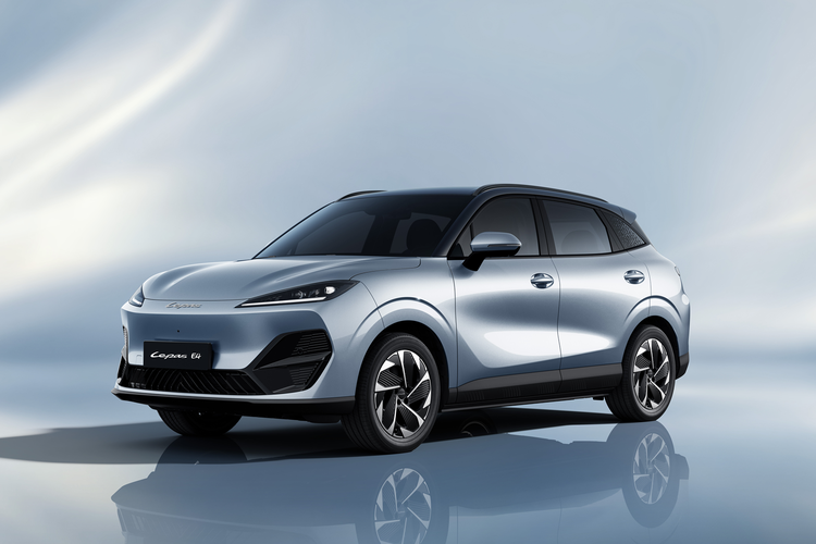 Lepas Perkuat Segmen Premium, Andalkan E4 EV dan L8 PHEV