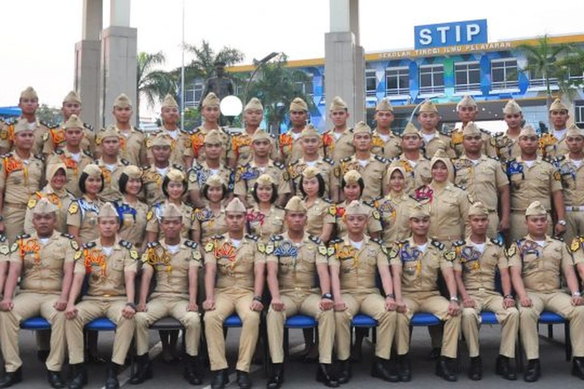 Sekolah Tinggi Ilmu Pelayaran Jakarta adalah salah satu perguruan tinggi kedinasan di Indonesia di bawah naungan Kementerian Perhubungan Republik Indonesia yang dahulu dikenal dengan nama Akademi Ilmu Pelayaran atau Pendidikan dan Latihan Ahli Pelayaran Jakarta.