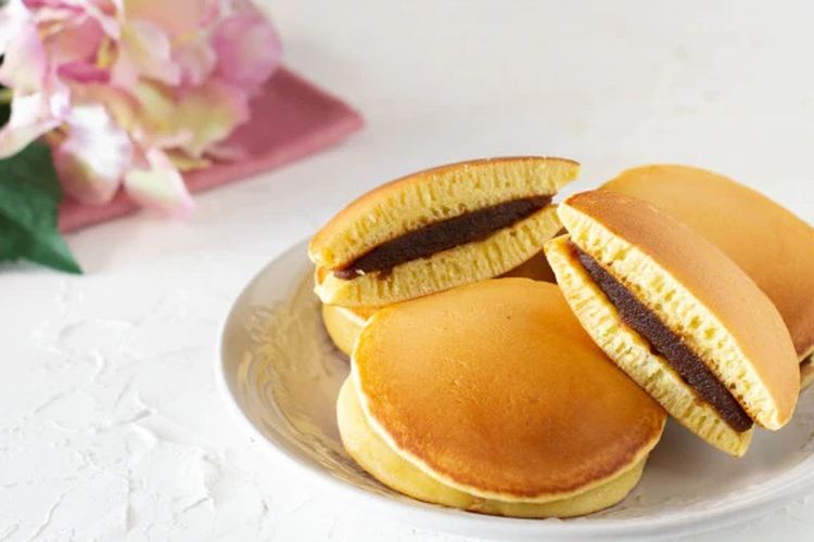 Ilustrasi dorayaki.
