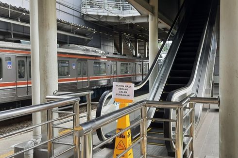 Viral Foto Ibu Hamil Kelelahan Naik Tangga Stasiun, Ini Tanggapan Kemenhub