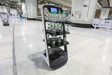 Haji 2021, Pembagian Air Zamzam Dilayani Robot