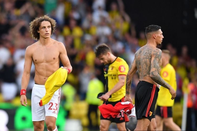 David Luiz tampak kecewa usai laga Watford vs Arsenal dalam lanjutan Liga Inggris di Stadion Vicarage Road, 15 September 2019. 