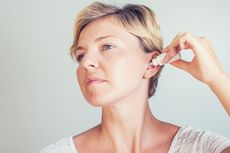 Cara Membersihkan Telinga yang Aman