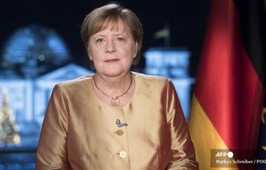 Angela Merkel dalam ucapan tahun barunya, menyampaikan bahwa Jerman masih dalam status waspada akan virus corona meski tahun sudah berganti dan vaksin sudah mulai diberikan.
