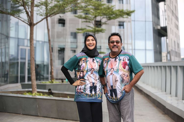 Aktris Maudy Koesnaedy pemeran Zaenab dan aktor Rano Karno pemeran Doel saat promo film Si Doel The Movie 2 di Kantor Redaksi Kompas.com, Menara Kompas, Palmerah, Jakarta, Selasa (14/5/2019).