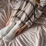 Warganet Ramai Bahas Kebiasaan Basahi Kaki sebelum Tidur, Perlukah ke Psikiater?