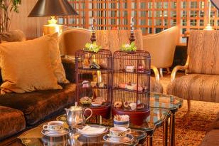 Afternoon Tea di Cascade Lounge