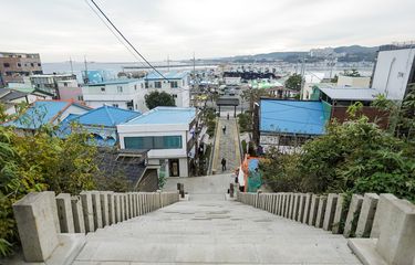Kota Pohang, Provinsi Gyeongsang Utara, Korea Selatan DOK. Shutterstock/cherrydonut