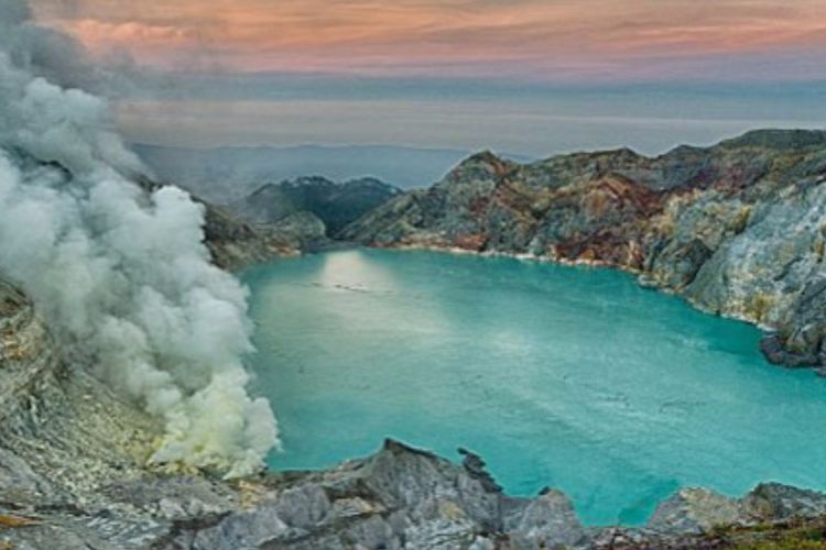 Kawah Ijen, Banyuwangi DOK. Majestic Banyuwangi