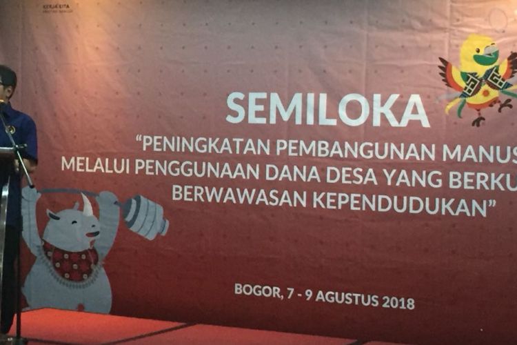 Plt Deputi Bidang Koordinasi Pemberdayaan Masyarakat Desa dan Kawasan Kemenko PMK Sonny dalam semiloka Peningkatan Pembangunan Manusia Melalui Penggunaan Dana Desa yang Berkualitas dan Berwawasan Kependudukan di The Hotel 101 Suryakencana Bogor, Selasa(07/08).