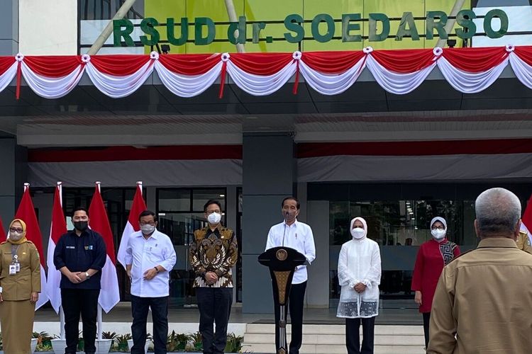 Presiden Joko Widodo meresmikan secara langsung tower A dan B Rumah Sakit Umum Daerah (RSUD) Soedarso Pontianak, Kalimantan Barat (Kalbar), Senin (9/8/2022). Menurut Jokowi, saat ini RSUD Dr Soedarso saat ini telah memiliki standar pelayanan bertaraf internasional.
