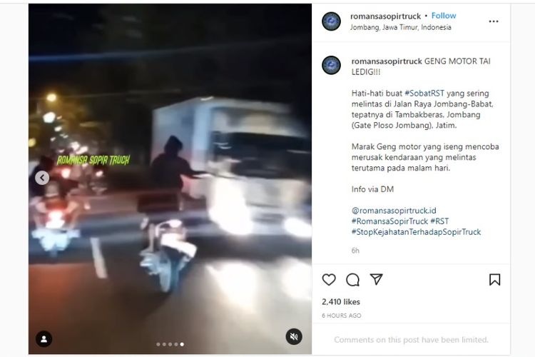 Sekumpulan pemuda yang diduga geng motor membuat onar dengan merusak truk yang melintas di daerah Jombang