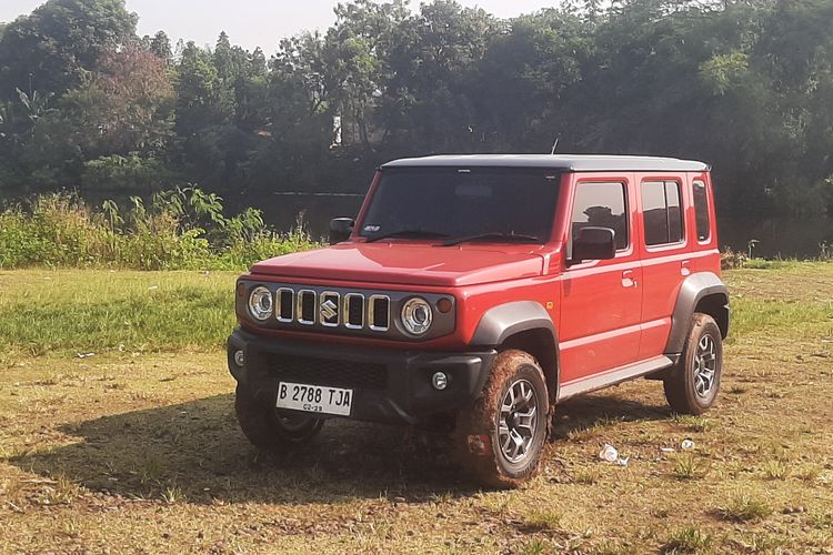 Suzuki Jimny 5 Pintu