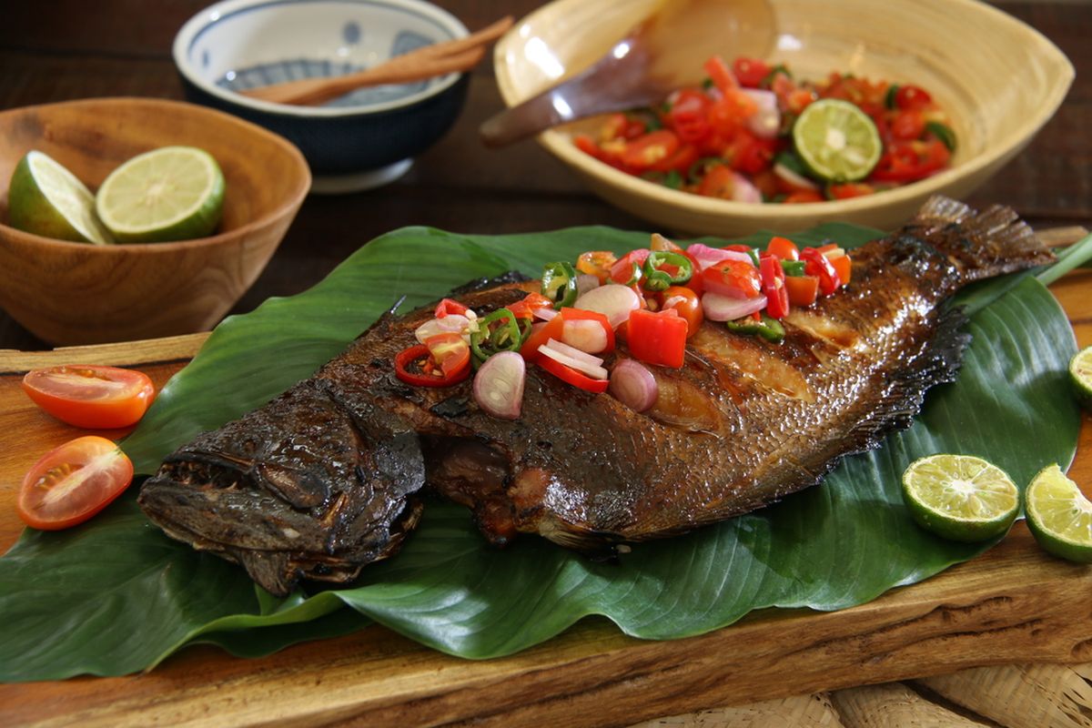 Ilustrasi ikan bakar dabu-dabu, kuliner khas Manado.