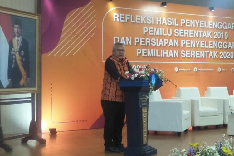 Ketua KPU Arief Budiman dalam acara Refleksi Hasil Penyelenggaraan Pemilu Serentak 2019 dan Persiapan Penyelenggaraan Pemilihan Serentak 2020 di Kantor KPU, Menteng, Jakarta Pusat, Rabu (22/1/2020)