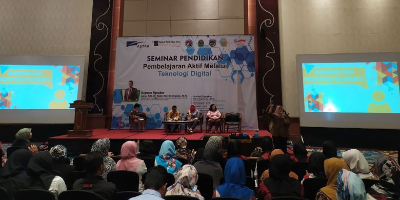 Seminar Daerah Karya Ilmiah Guru Binaan yang diadakan pada bulan November 2019 di seluruh wilayah binaan YPA-MDR yaitu Bogor, Gunungkidul, Bantul, Lampung Selatan, Pacitan dan Kupang.