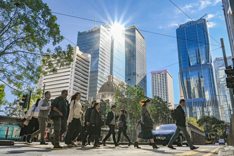 Bagi banyak investor, Hong Kong menawarkan banyak keunggulan investasi, dari infrastruktur berteknologi tinggi, tenaga profesional berkualitas, serta penegakan perlindungan kekayaan intelektual dan data yang kuat.