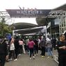 Antusias Penonton yang Mulai Padati Konser Westlife di ICE BSD